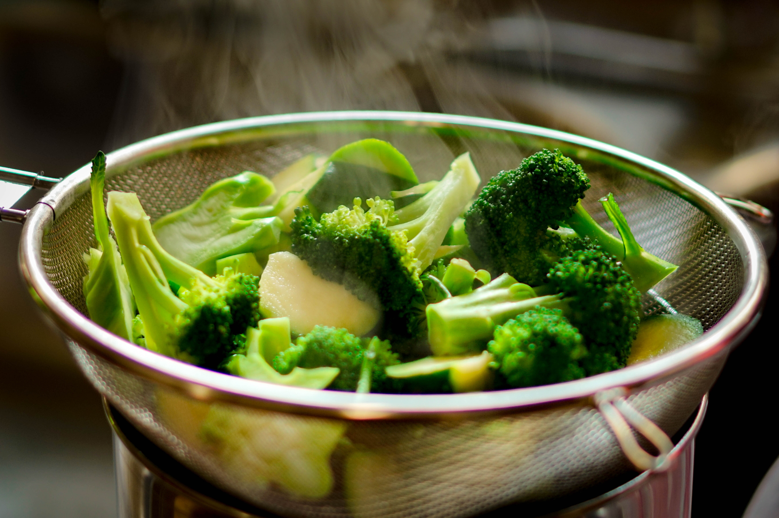 Broccoli, a unique nutrient density on supermarket shelves 